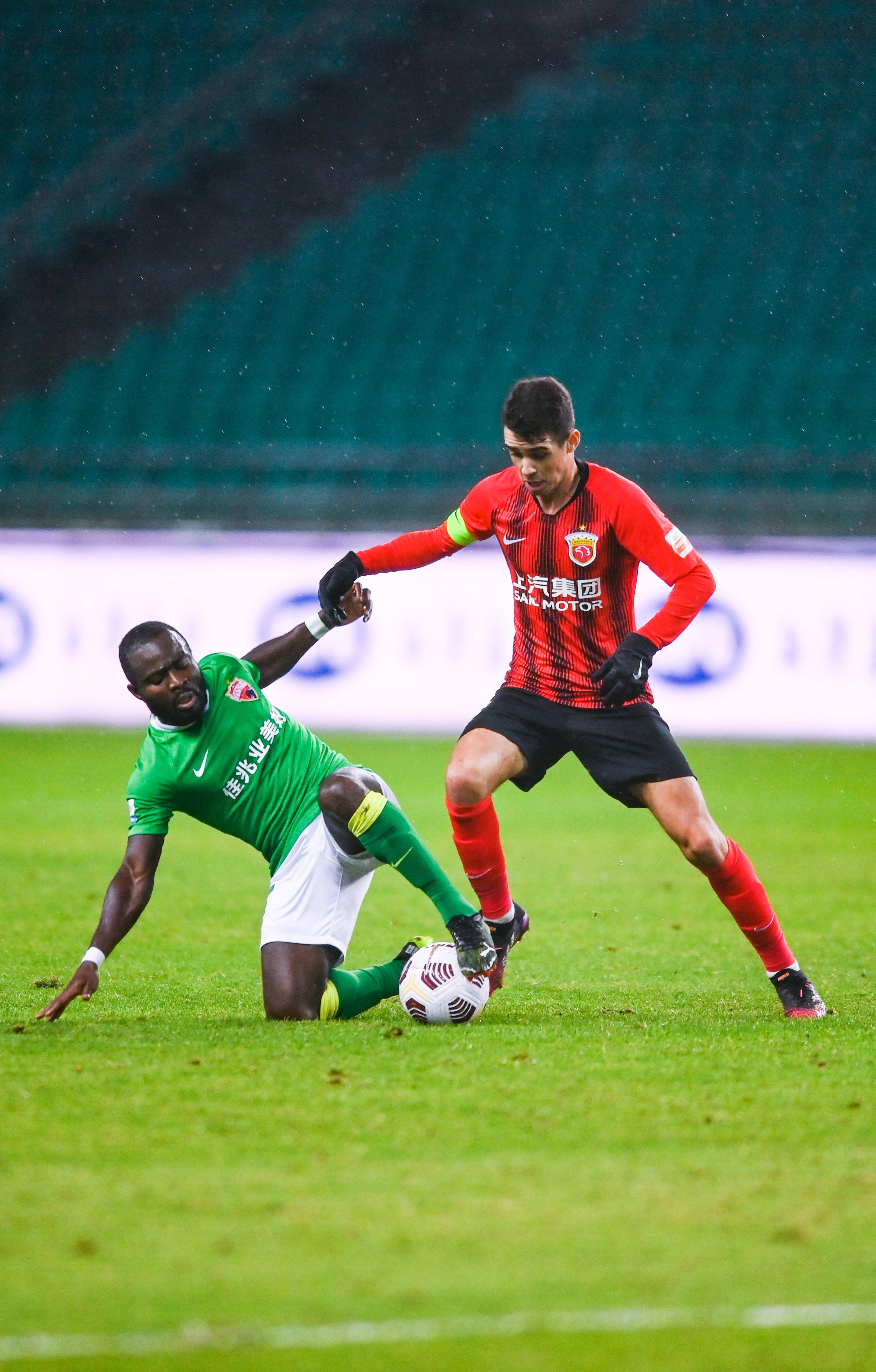 德里克多次 德里克多次