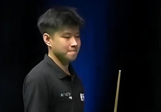 过度自信的 过度自信的